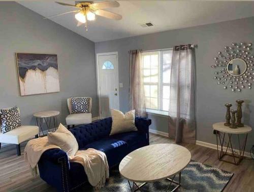 Cheerful Cozy 3 Bedroom Home With Free Parking