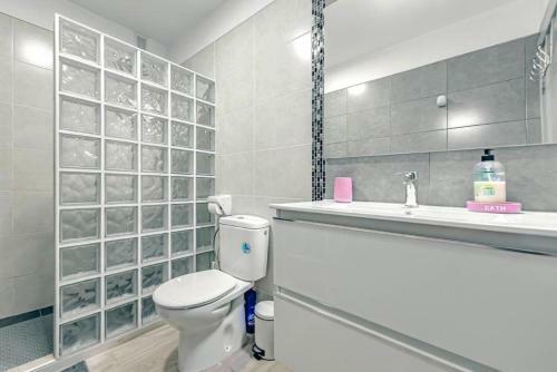 Apartamento Ocean View Suite With Pool, 2 Min Beach