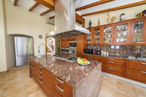 Villa Plomer Serra