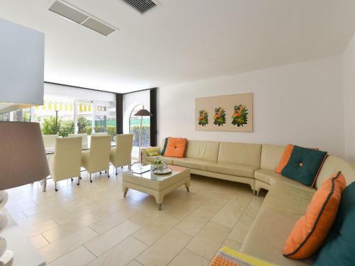 Holiday Home Bungalow Sun Club Em259a