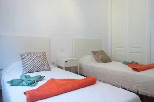 Miramar Stunning Sea View - 2 Bedrooms, Wifi, Pool