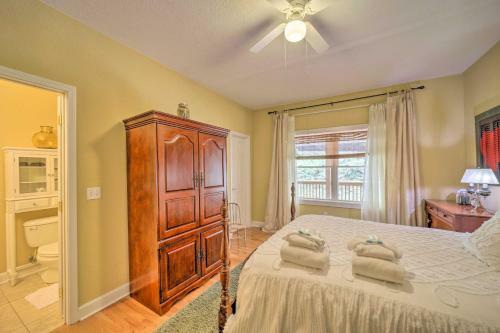 Secluded Waynesville Retreat With Mtn Views!