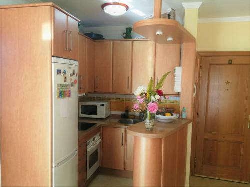 Apartamento Playa Linda Benajarafe Primera Linea Edificio Los Laureles