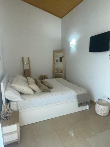 Renovated House With Pools Perfect For Families