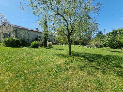 Bed & Breakfast A Servanac Chambre Privative Dans Un Jardin Bucolique