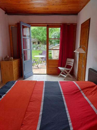 Bed & Breakfast A Servanac Chambre Privative Dans Un Jardin Bucolique