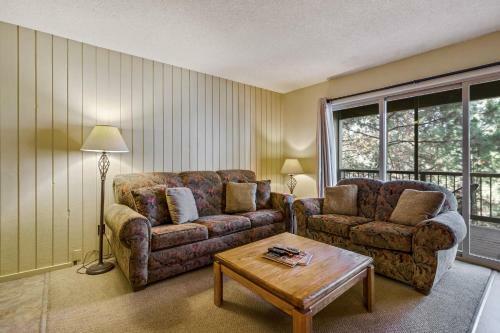 Ski House 108