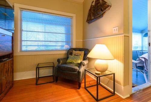 Karr Beach House On 11th