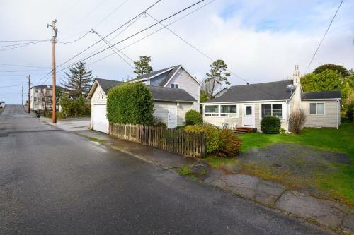 Karr Beach House On 11th