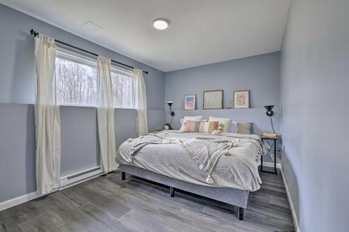 Stunning Stroudsburg Home With Private Hot Tub!