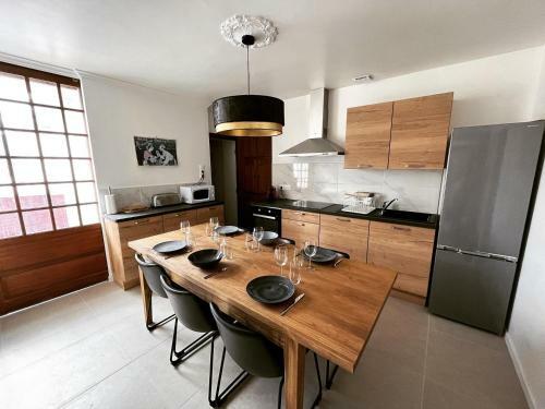 La Mancelle Maison R�nov�e 5ch Et 5 Sdb Privatives Proche Circuit