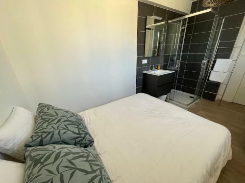 La Mancelle Maison R�nov�e 5ch Et 5 Sdb Privatives Proche Circuit