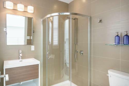 The Gallery Stunning 6bd House W Spa And Parking