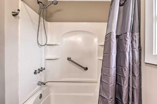 Cozy Murfreesboro Home With Furnished Patio!