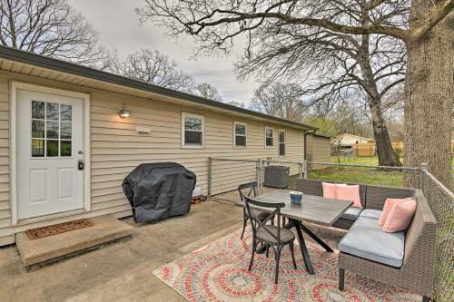 Cozy Murfreesboro Home With Furnished Patio!