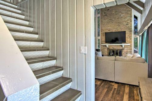 Brookeland Resort Cabin With Golf And Lake Access