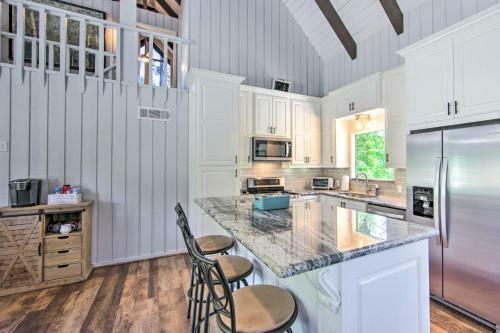 Brookeland Resort Cabin With Golf And Lake Access