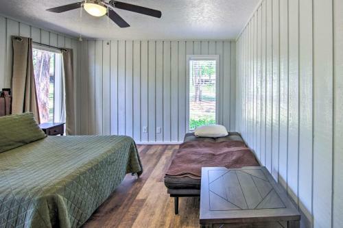 Brookeland Resort Cabin With Golf And Lake Access