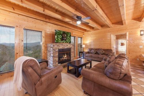 Blue Ridge Refuge Cabin