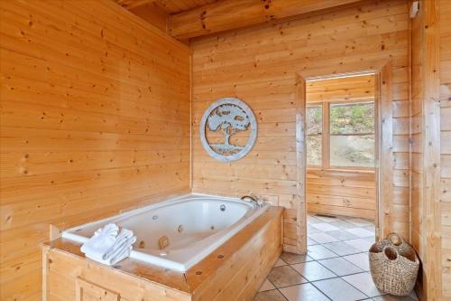Blue Ridge Refuge Cabin