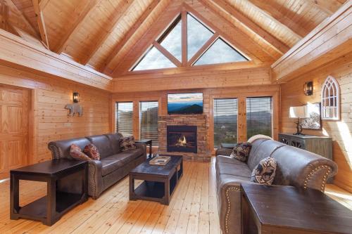 Blue Ridge Refuge Cabin