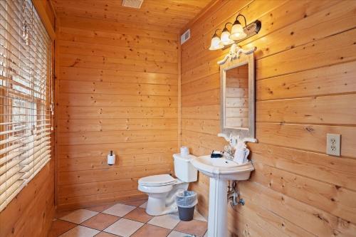 Blue Ridge Refuge Cabin