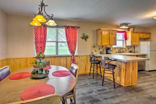 Emory Escape With Pond Access Less Than 13 Mi To Lake!