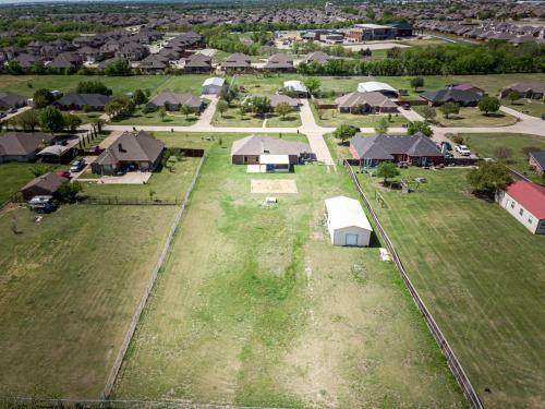 10408 Country View