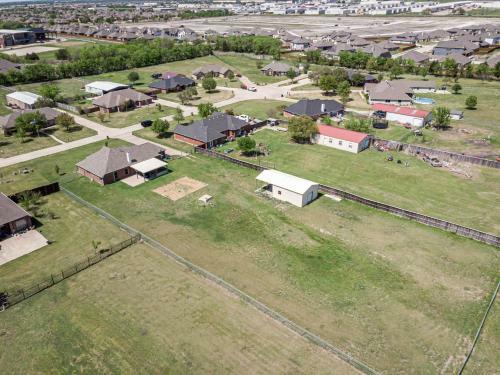10408 Country View
