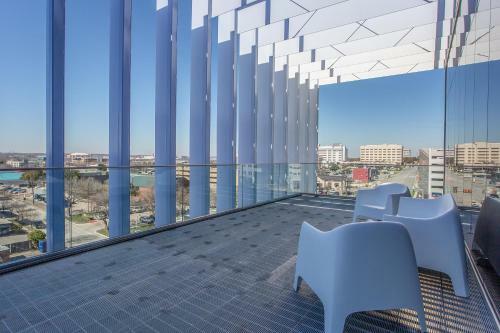 Hotel Revel