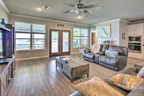 Lakefront Mabank Retreat With Dock And Boat House