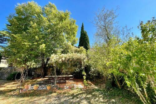 Villa Cocottes de Lussan 6 Personnes Piscine