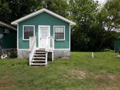 Harmon Creek Marina And Campground Cozy Cottage A
