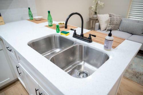 Apartamento Comfortable Condo With Fast Wifi & Free Parking