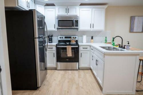 Apartamento Comfortable Condo With Fast Wifi & Free Parking