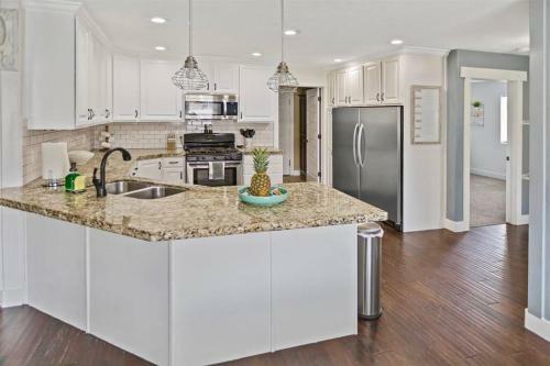Entertainment Dream Large Home With 7 Bedrooms Sleeps 20+