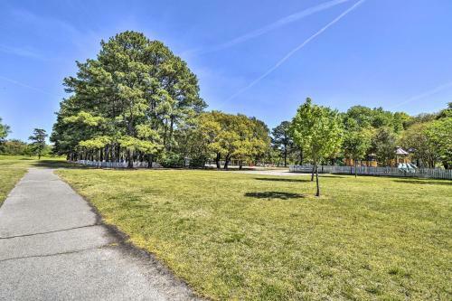 Apartamento Norfolk Condo With Pool Access Less Than 3 Mi To Beach
