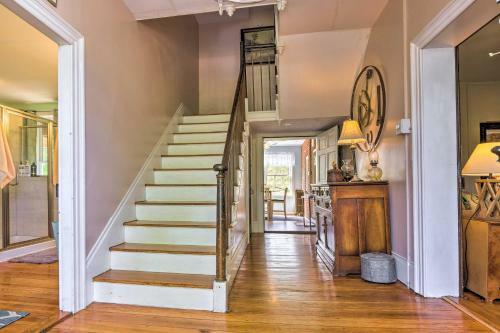 Historic Hammond House With Wine Country View