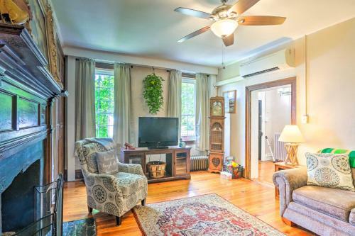 Historic Hammond House With Wine Country View