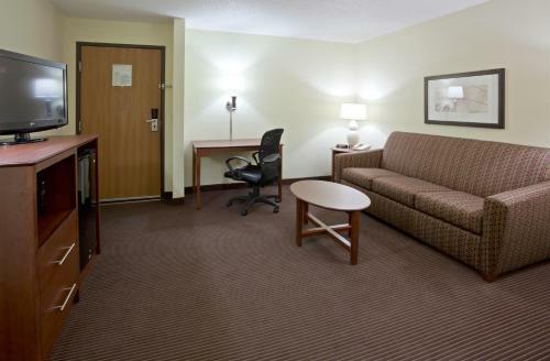 Hotel Americinn Lodge & Suites - Bismarck