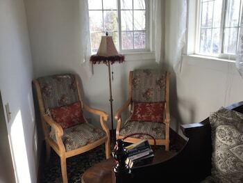 Bed & Breakfast Spurs N Lace Inn