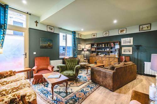 Hotel Suites Saint Brice