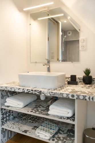 Apartamento Appartement R3 T2 Rodez Centre Historique
