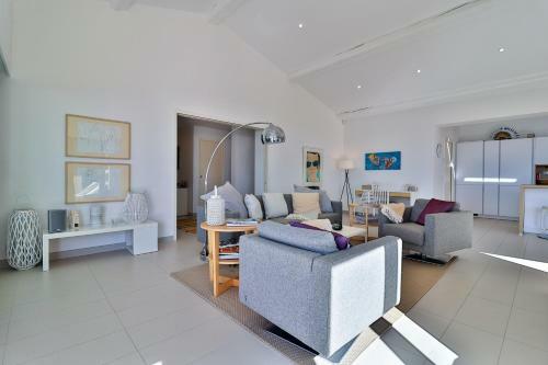 Ferienhaus Petites Maures, Meerblick Und Eigener Pool