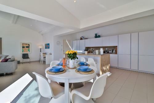 Ferienhaus Petites Maures, Meerblick Und Eigener Pool