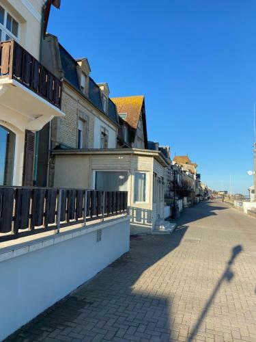 Aux Bains Des Mots