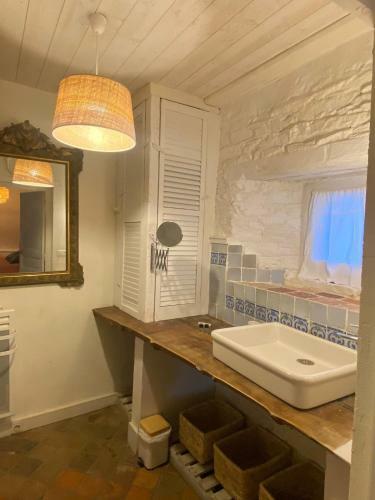 Hostal La Seigneurie Des Ondes