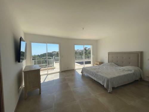Villa Bavella - Piscine Priv�e - Vue Mer - 10 Pers
