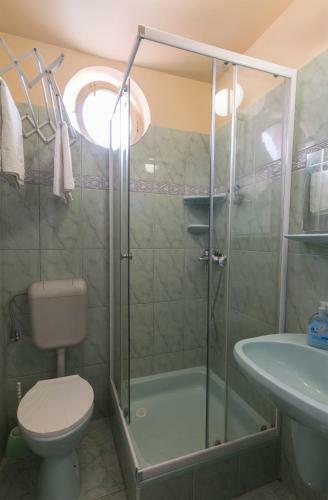 Hostal Irini Panzi�
