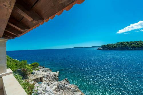 Villa K Dubrovnik - Five Bedroom Villa With Private Sea Access